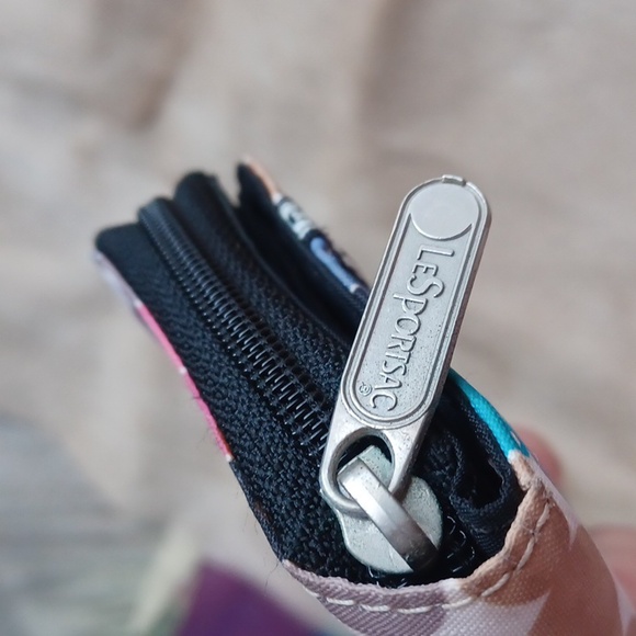 Le Sportsak Wallet - Picture 13 of 15